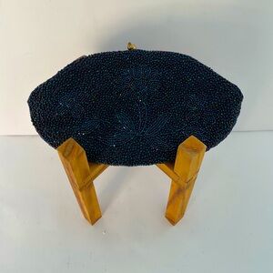 Women’s Richere Elegant Black Beaded Clutch